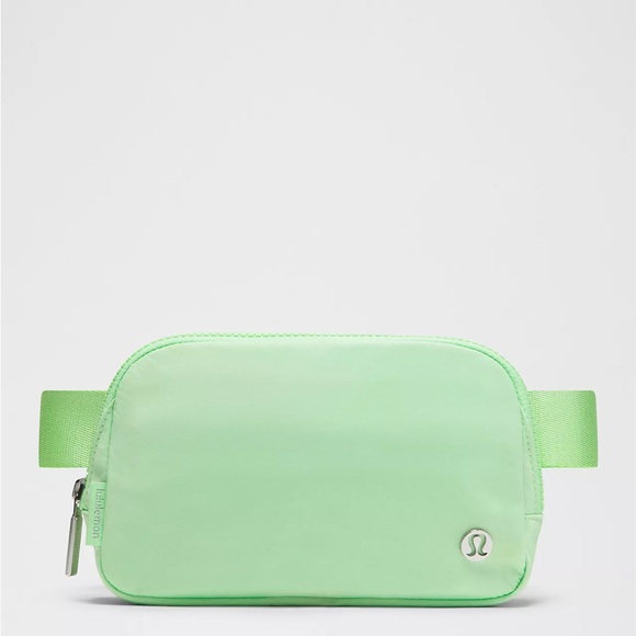 Lululemon Everywhere Belt Bag 1L- Citra Lime - Picture 2 of 5